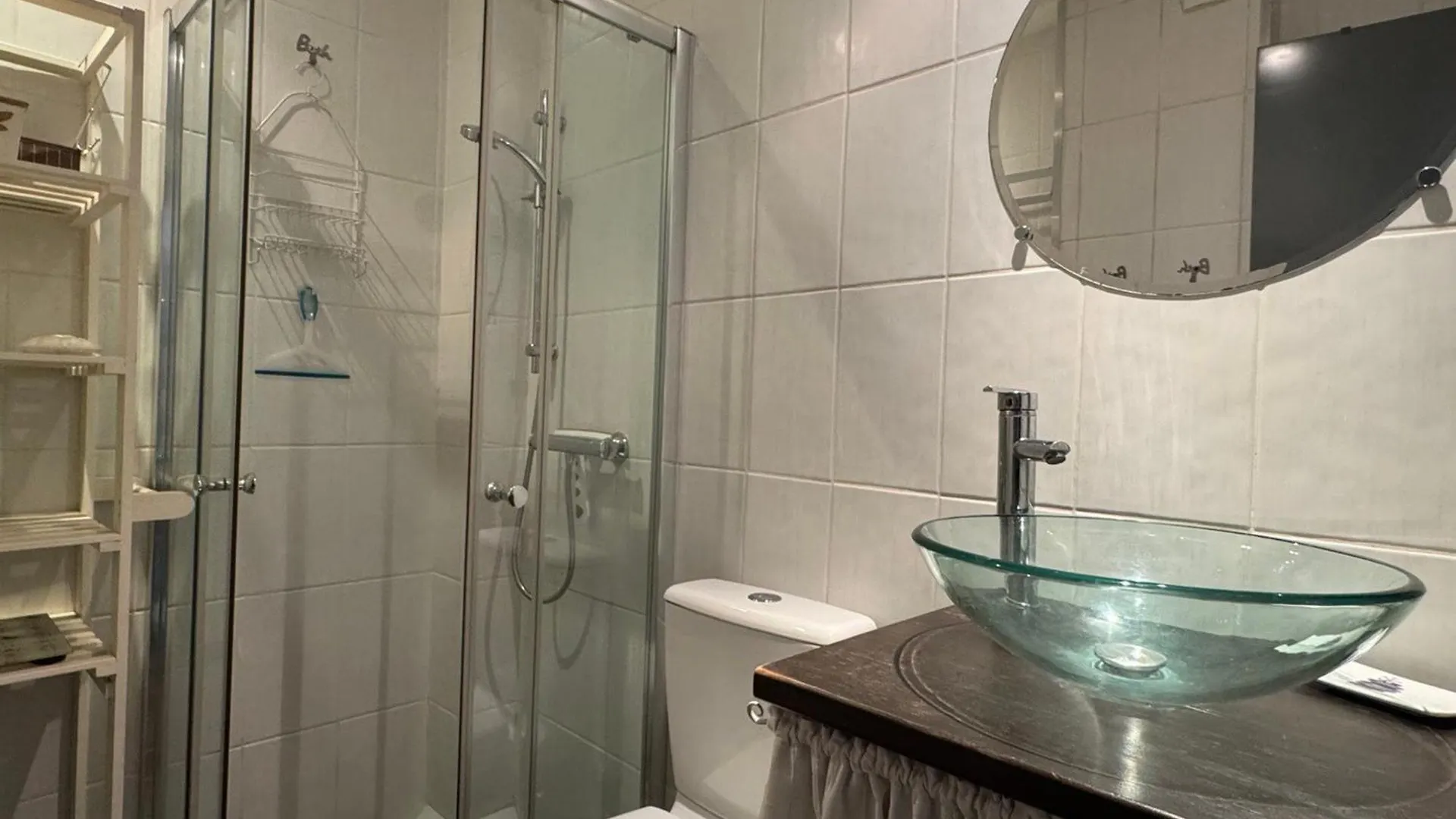 Type 2 Lumineux Avec Grand Garage A Aix-Les-Bains - Fr-1-555-104 Apartment